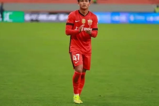 海港双星暗助申花？青年才俊引关注