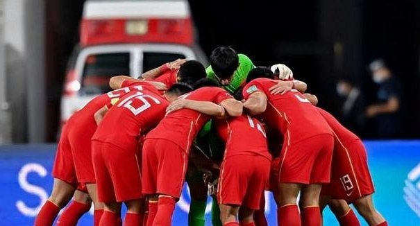 海港“双子星”或投奔申花？蒯纪闻点赞、李新翔收藏