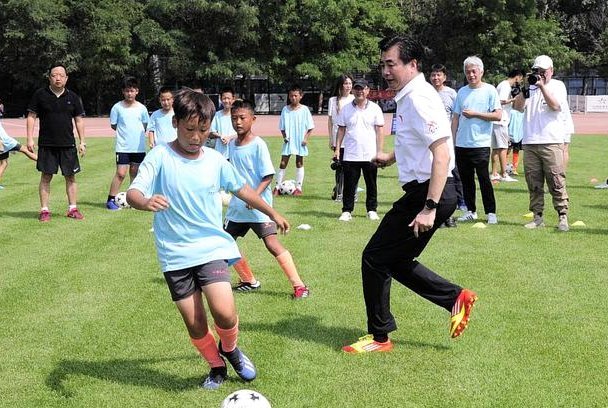 宋凯推动中德青训合作革新中国足球未来