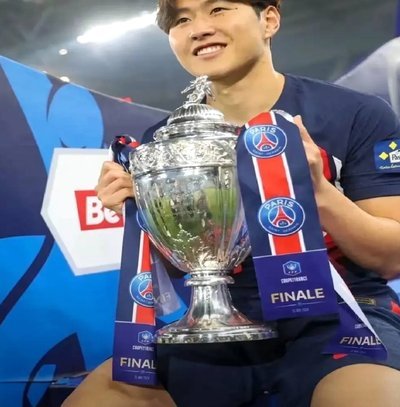 李刚仁：背靠大耳杯，圆梦欧冠！