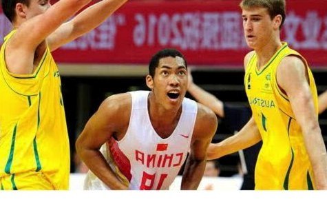 为新西兰打进2球创造历史的他还拥有中国血统