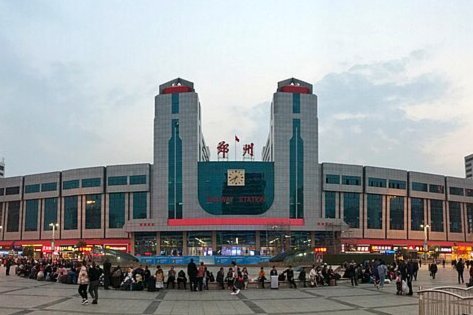 半场：泰州0-0镇江，郑华失良机