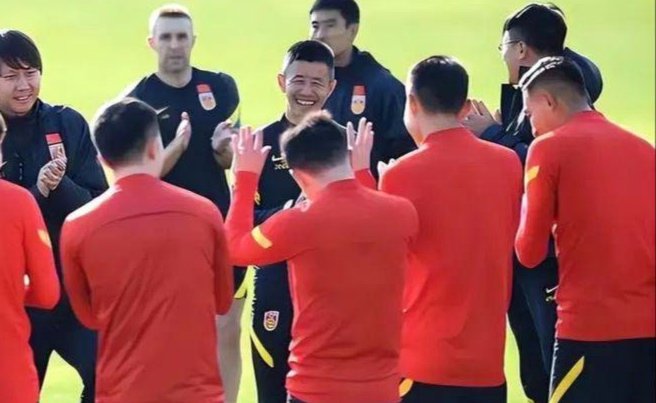 新华社：国足成绩再不好 也不是造谣的理由
