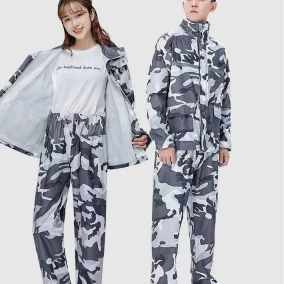 接地气！佩德里在苏州穿着汉服体验中国的蹴鞠