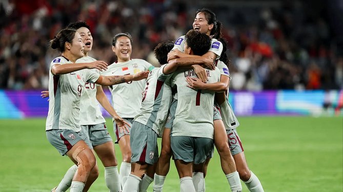 中国女足加时点球大战 张雨霏决赛直播被迫延迟