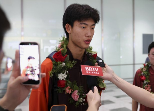 苏州小伙赵松源率队出战中体联足球世界杯